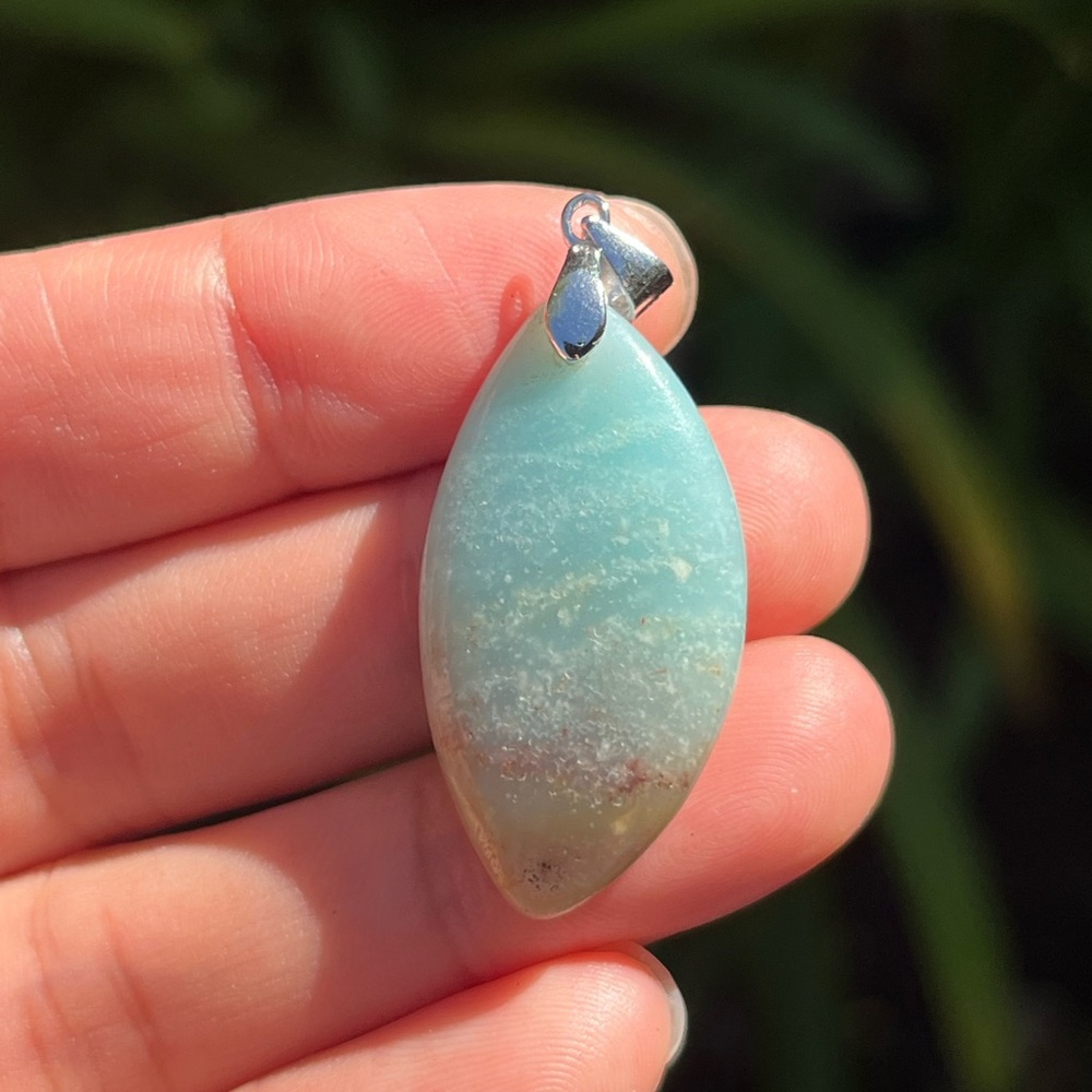 Sterling‎ silver 925 stamped small Caribbean calcite necklace 0218